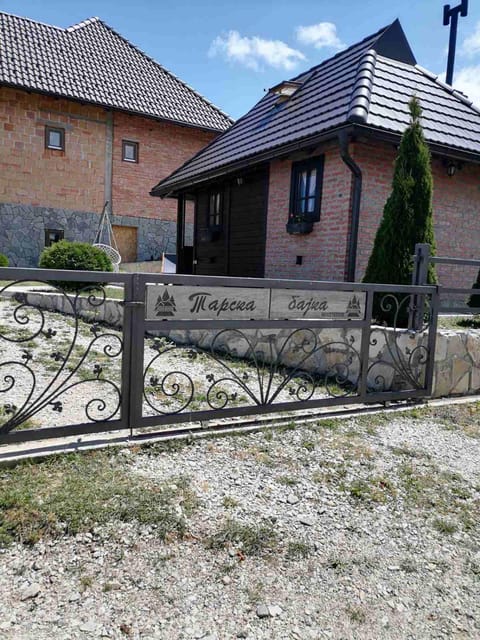 Tarska Bajka House in Zlatibor District, Serbia