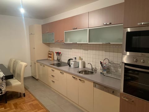 Big spacious apartment in Pej center with WI-FI Apartment in Montenegro