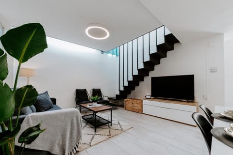 TV and multimedia, Living room, Seating area