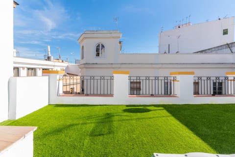 Property building, Balcony/Terrace