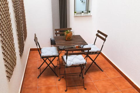 Inner courtyard view