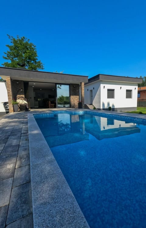 Day, Pool view, Swimming pool
