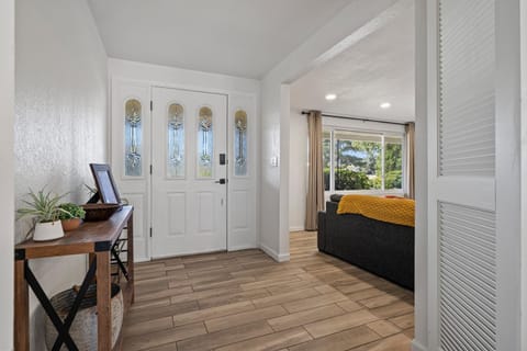 Luxe 4BR 2BTH l Pool & Grill l Central Location l Mountain View l Family Vacation l RV Site House in Sierra Vista