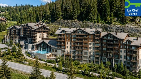 Property building, Nearby landmark, Spring, Day, Natural landscape, City view, Mountain view