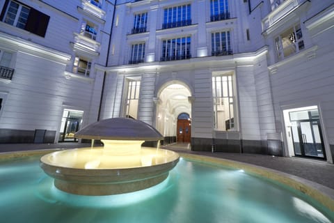 Inner courtyard view