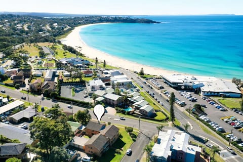 Neighbourhood, Bird's eye view, Beach, Street view, Location