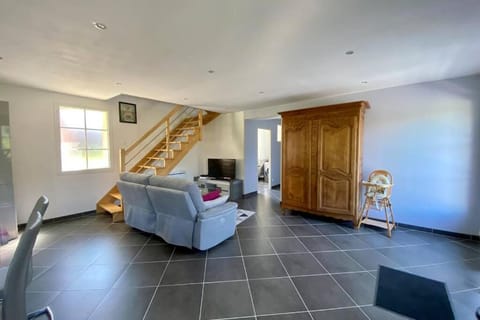 Communal lounge/ TV room, Living room, Seating area