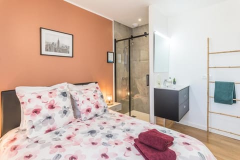 - SUBLIME VILLA FELICIDAD - Proche hypercentre - Parking - Terrasse - WiFi House in Bourgogne-Franche-Comté