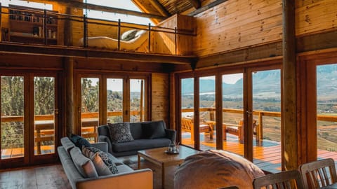 Living room, Mountain view