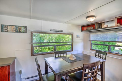 Coastal PNW Gem with Hot Tub - Walk to Beach! House in Grayland