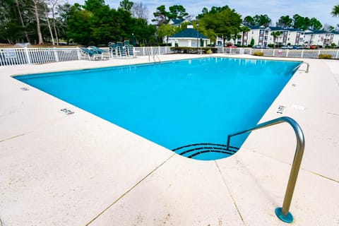 River Oaks Retreat Apartment in Carolina Forest