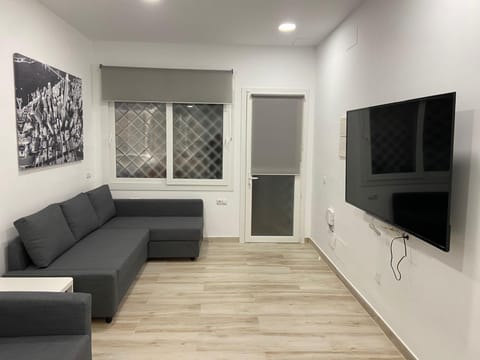 Apartamentos BEACHYDAYS Alessandri Apartment in Torremolinos