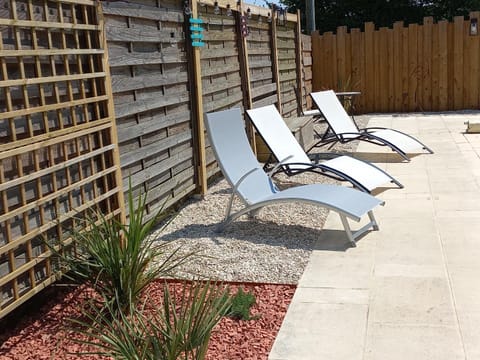 En pleine campagne, proche du Mans - chambre d'hôtes Bed and Breakfast in Centre-Val de Loire