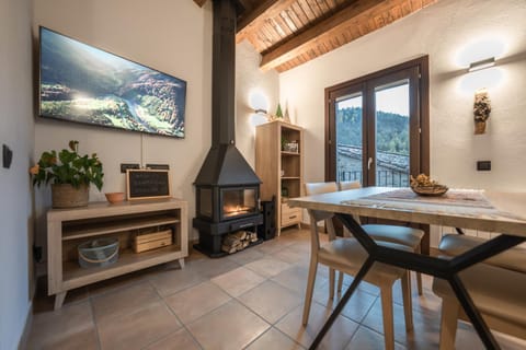 Living room, Mountain view