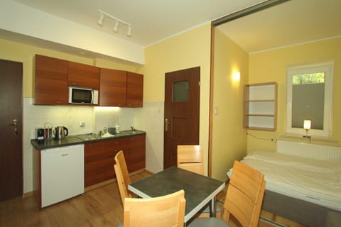 Bed, TV and multimedia, Kitchen or kitchenette