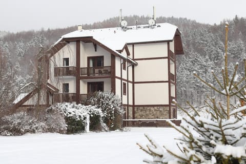 Property building, Winter
