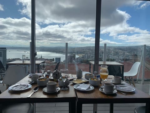 Balcony/Terrace, Breakfast, Continental breakfast