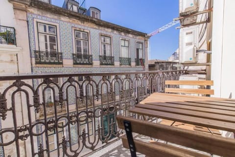 Neighbourhood, Balcony/Terrace, City view, Street view