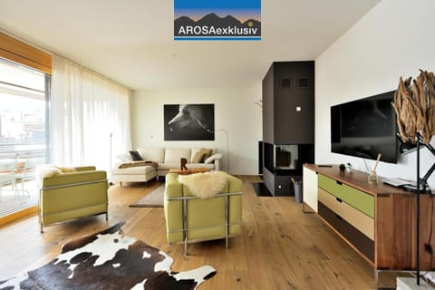 Living room, fireplace