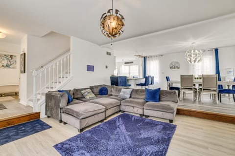 Fire Pit and Hot Tub Peaceful Poconos Farms Getaway House in Coolbaugh Township