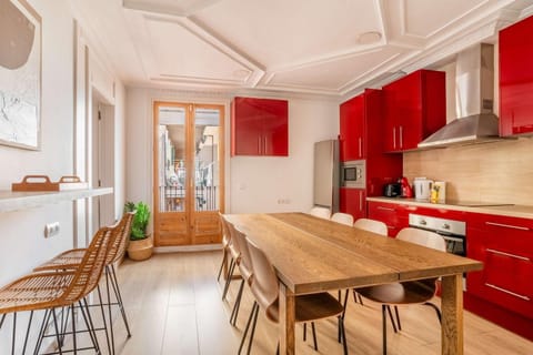 The Collection Barcelona - Paseo de Gracia 5BD and 3BTH for 10 with Terrace Apartment in Barcelona