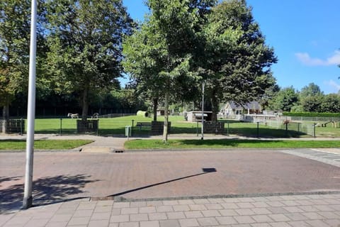 Have a nice stay! - Souterrain Edelweiss Apartment in Noordwijk