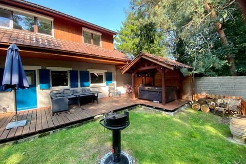 Property building, Garden