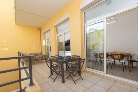 Patio, View (from property/room), Balcony/Terrace