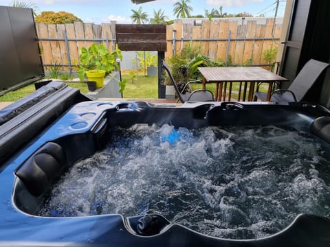 Massage, Spa and wellness centre/facilities