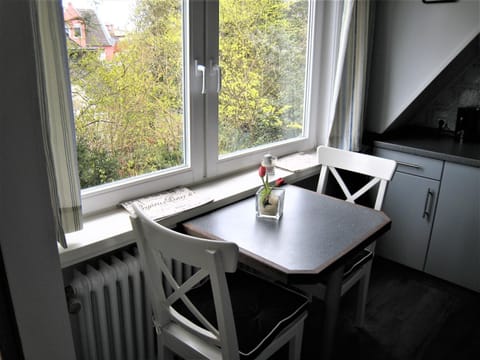 Dining area, Garden view