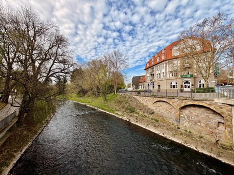 Facade/entrance, River view