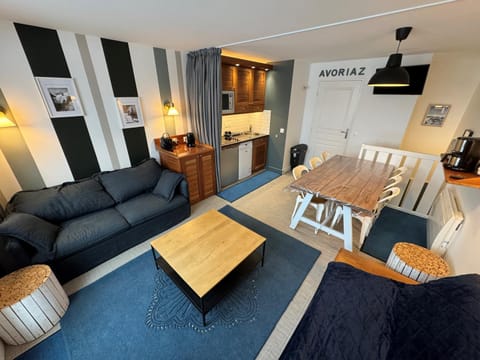 Avoriaz au pied des pistes et des commerces, secteur Falaise, Immeuble Neva Apartment in Avoriaz