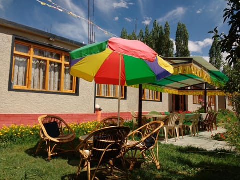 Spring, Garden view