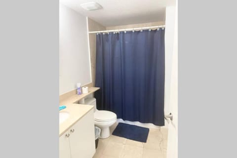 Comfortable 2 BR at Brickell , Free Parking Apartment in Miami Springs