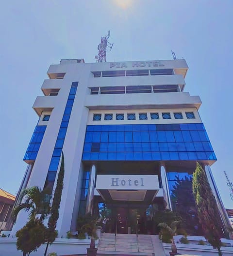 Property building, Day