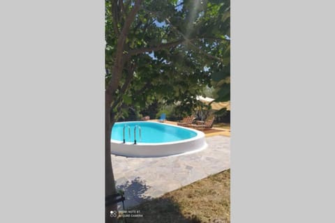 ΑΡΧΟΝΤΙΚΟ ΣΤΟΥΣ ΠΡΟΠΟΔΕΣ ΤΟΥ ΟΡΟΥΣ ΔΙΡΦΥΣ House in Euboea