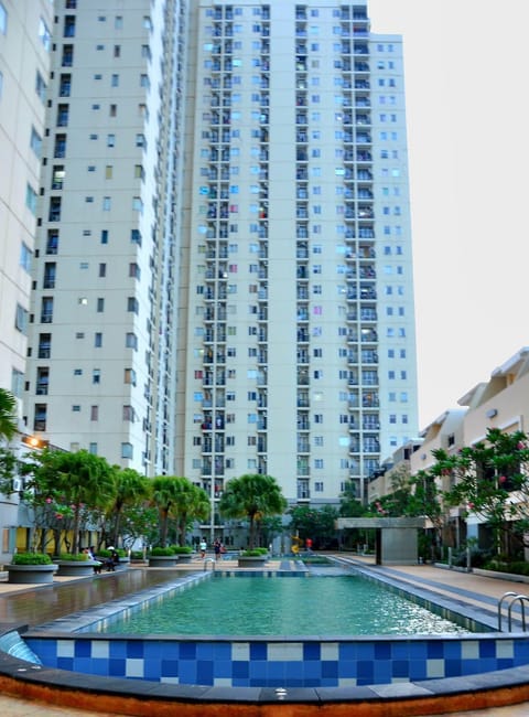 Property building, Swimming pool
