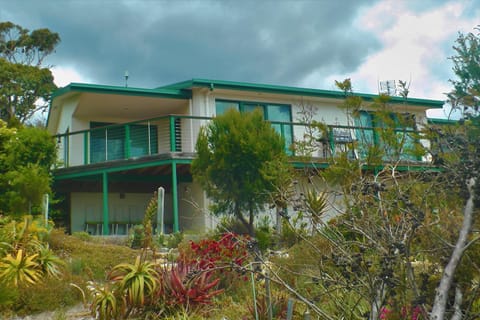 'The Lookout' at 27 Fraser Street House in Bicheno