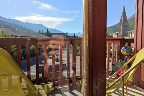 Le Refuge de L'alpaga Superbe duplex au pied des pistes avec Parking couvert gratuit Apartment in Saint-Chaffrey