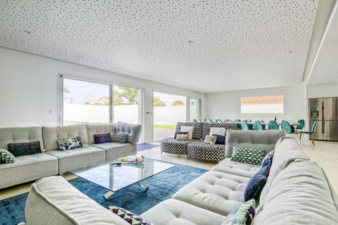 Communal lounge/ TV room, Living room