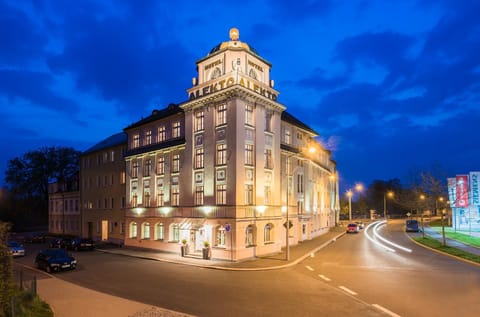 Property building, Night