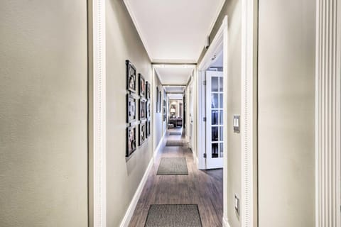 PCB Condo with 2 Outdoor Pools and Beach Access! Apartment in Upper Grand Lagoon