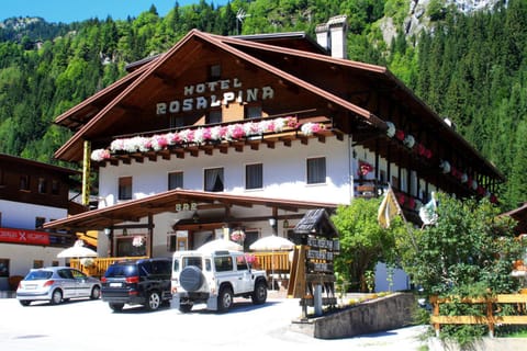 Property building, Day