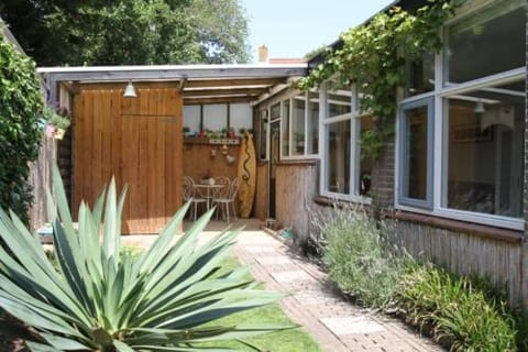 Patio, Facade/entrance, Garden, Garden