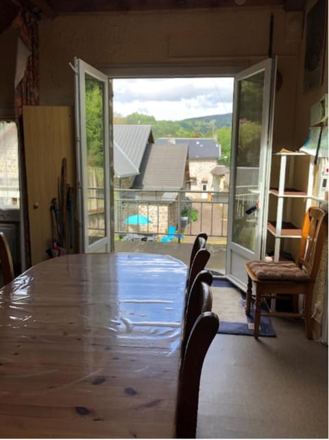 NANA 63 Chalet in Auvergne-Rhône-Alpes