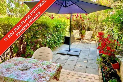 PORTISSOL T1 RDJ CLIM PARKING PRIVATIF 300m PLAGE Apartment in Sanary-sur-Mer