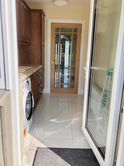 Loughgunnen Grove Bungalow House in Ireland