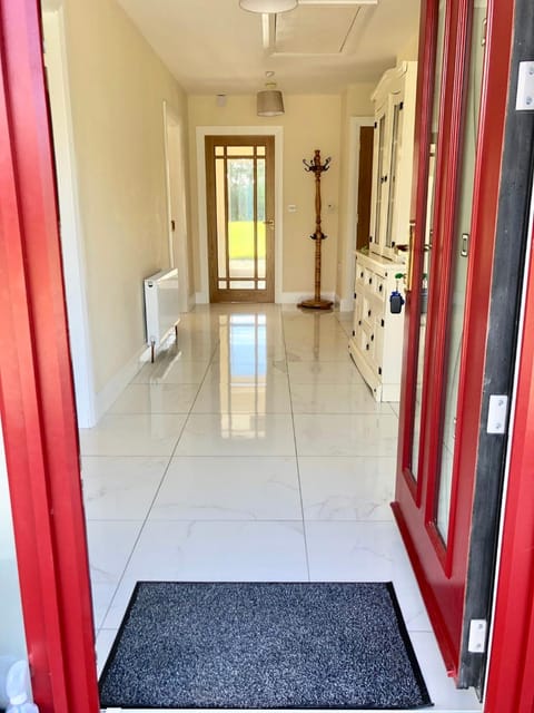 Loughgunnen Grove Bungalow House in Ireland