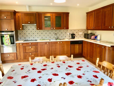 Loughgunnen Grove Bungalow House in Ireland