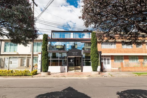 Property building, Facade/entrance